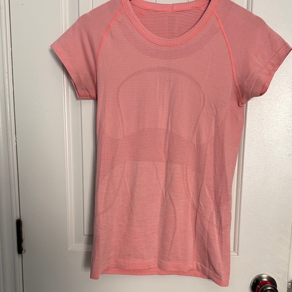 lululemon athletica Tops - lululemon athletica Coral Pink Short Sleeve Seamless Tee